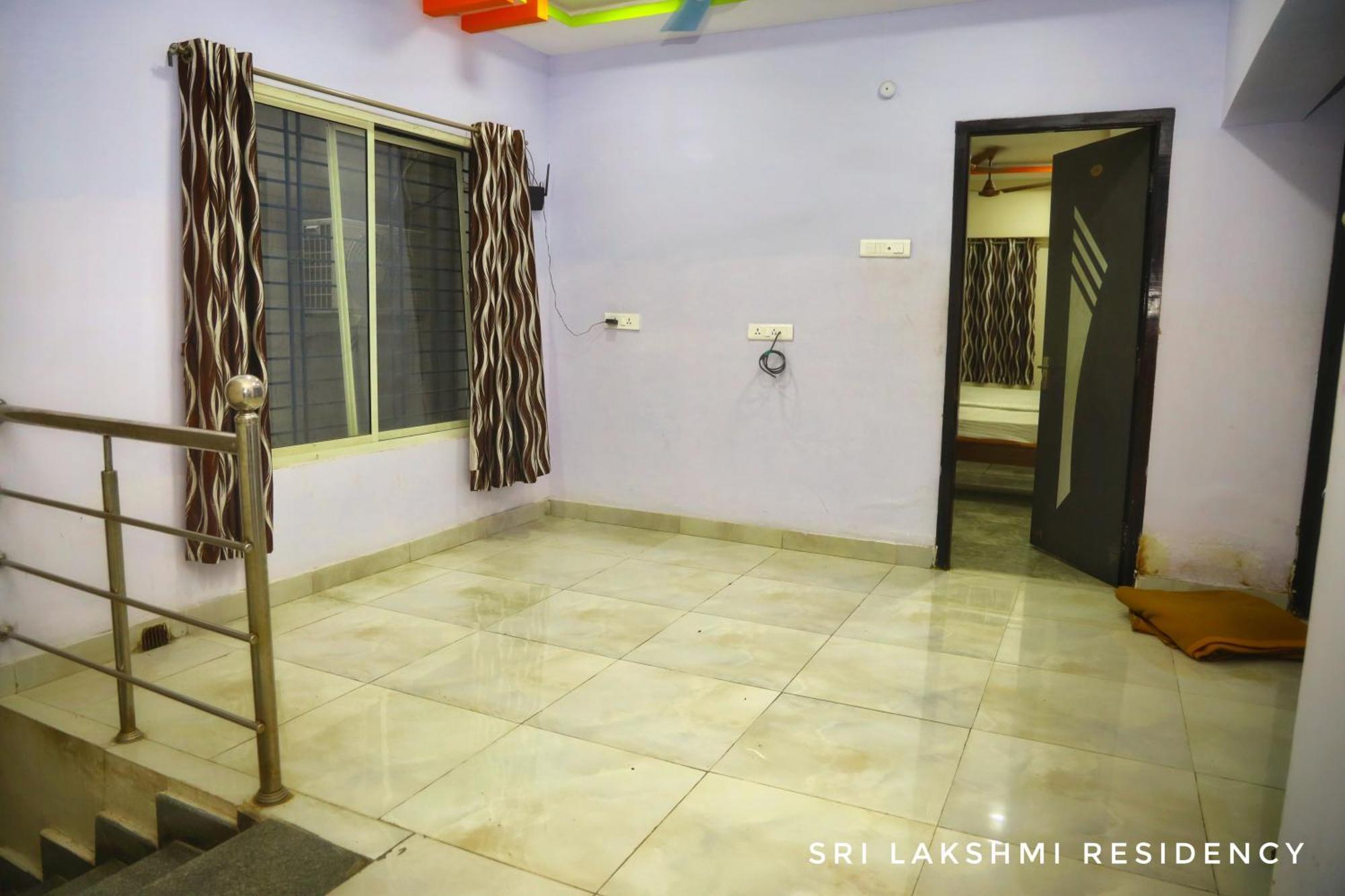מלון טירופאטי Sri Lakshmi Residency מראה חיצוני תמונה