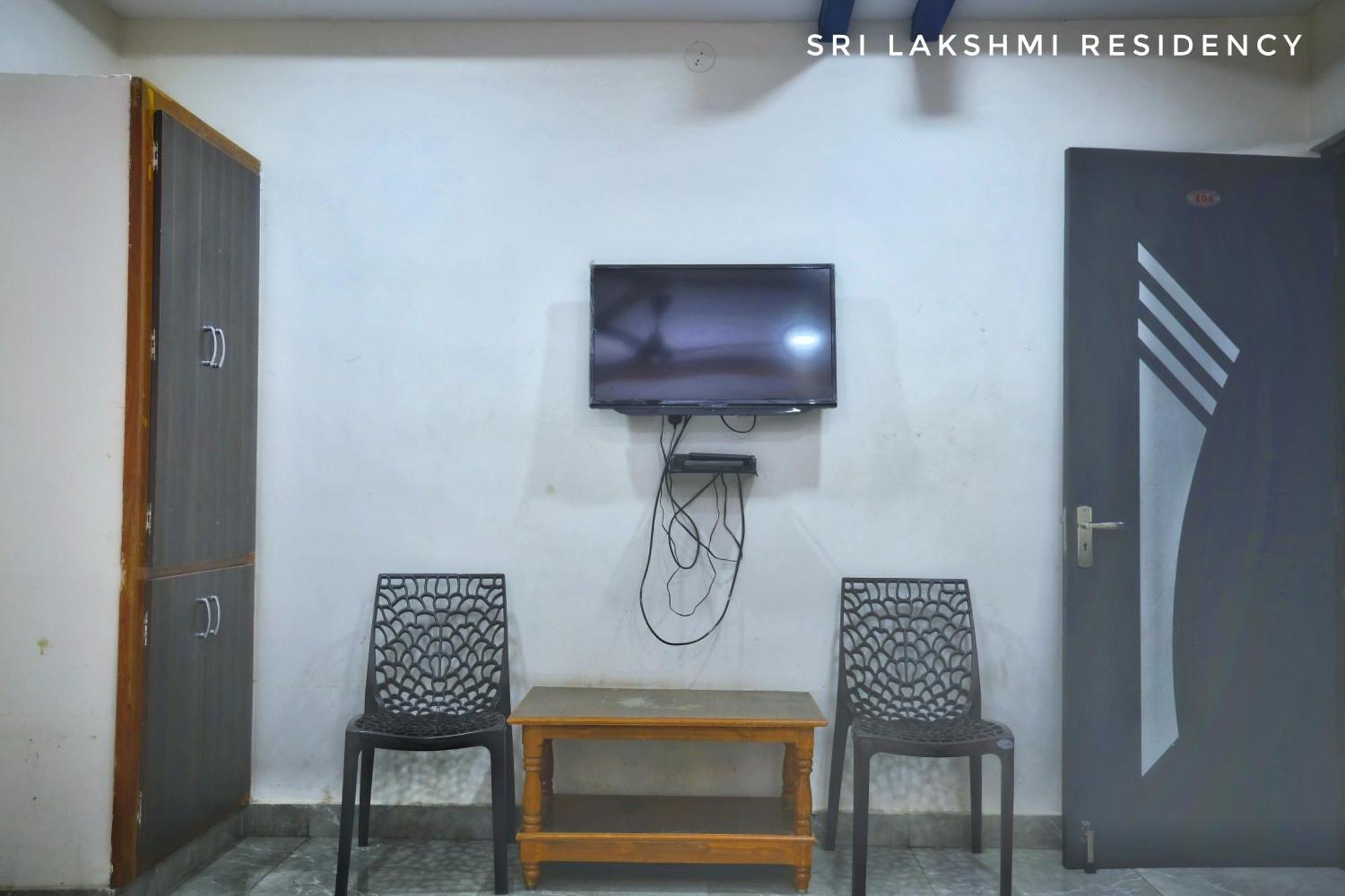 מלון טירופאטי Sri Lakshmi Residency מראה חיצוני תמונה